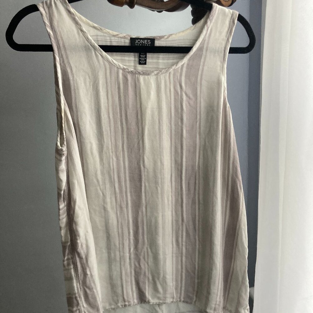 Women's Large Jones New York Lavender and Cream Striped Sleeveless Shirt